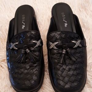 Unisa Shoes